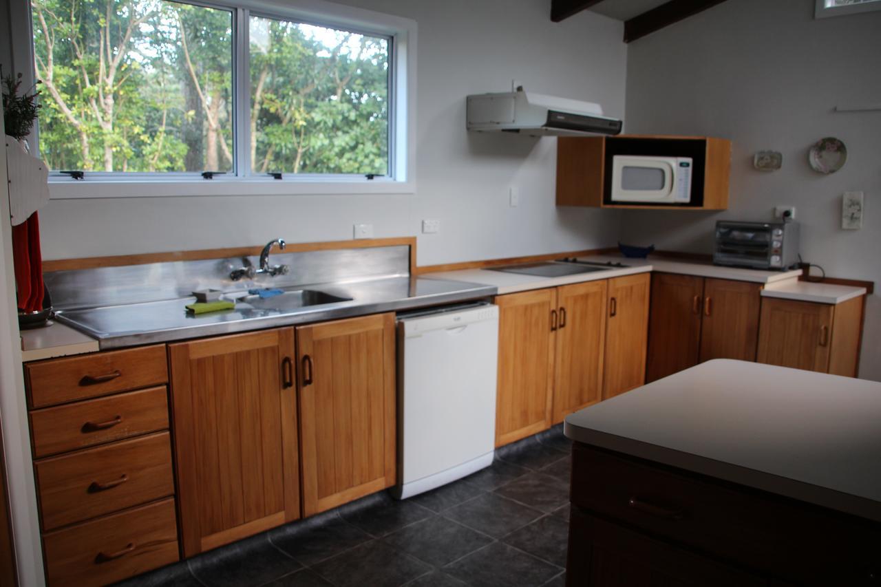Punehu Stream Cottage Opunake Exterior foto